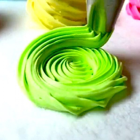 Кондитерская насадка открытая (французская) звезда №195, Tulip™ стандартный размер (diam. 6,5 mm; 19 лучей)